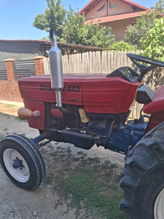 Vând tractor U 445
