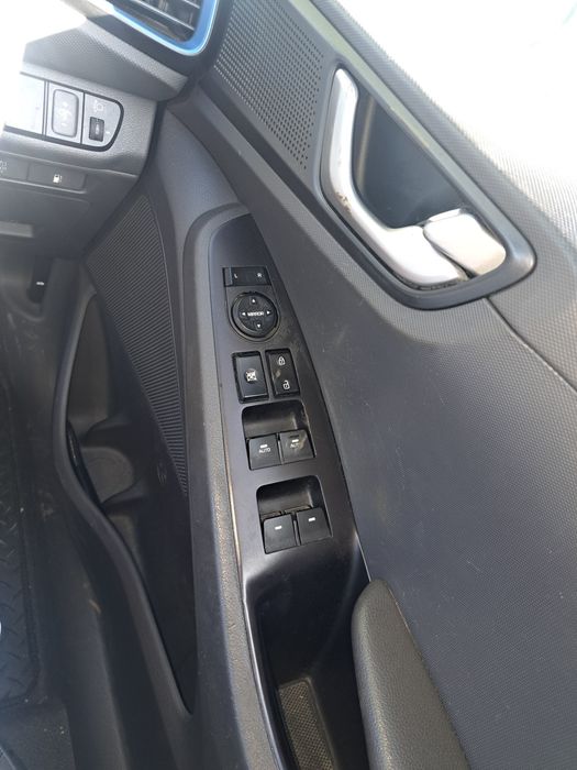 Хюндай йоник хибрид