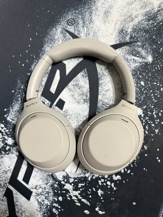 Sony WH-1000XM4 в отличном состояние!!!