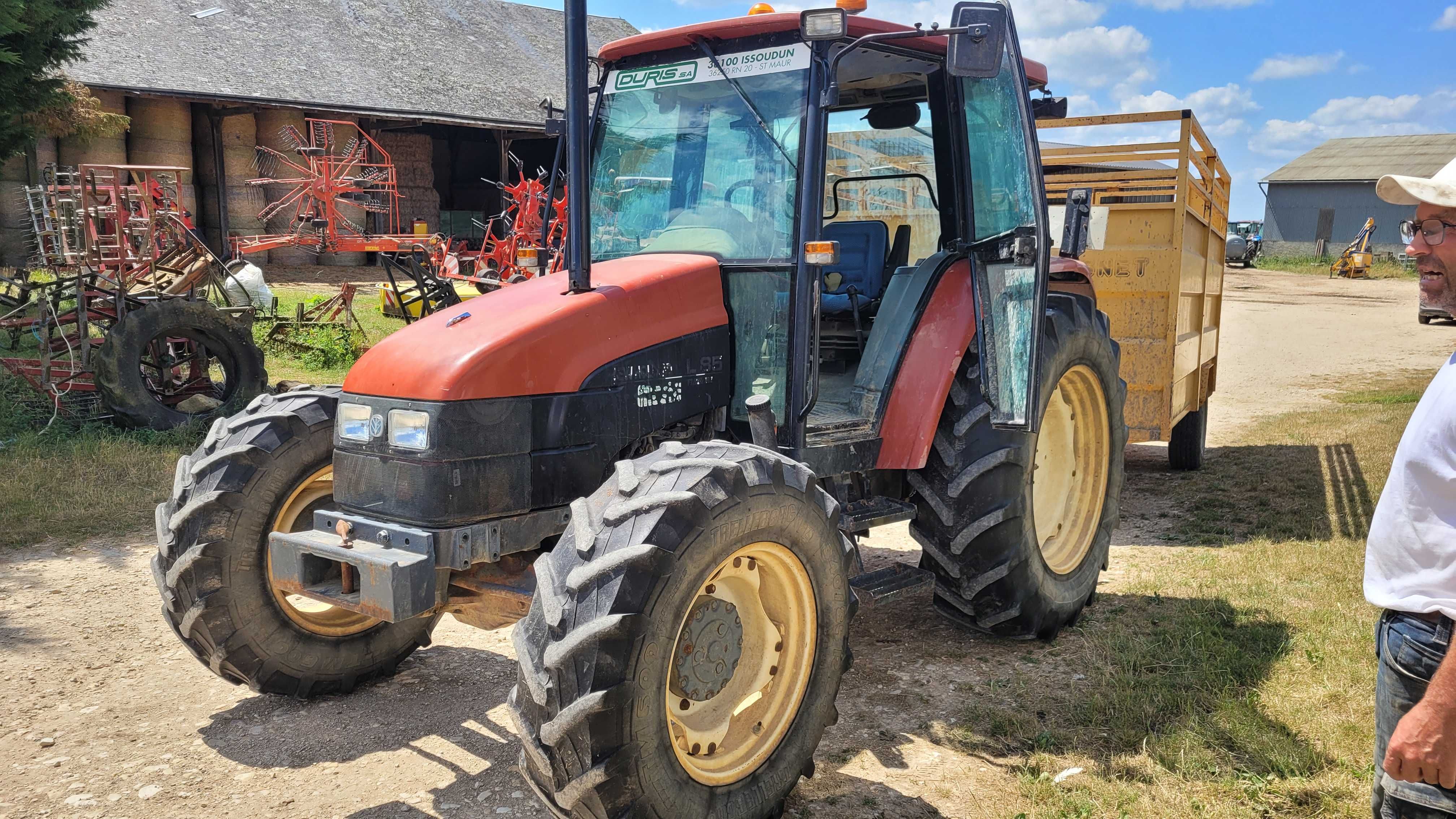 Tractor FIAT NEW HOLLAND L85, an 1998, 85 cai, 6880 ore