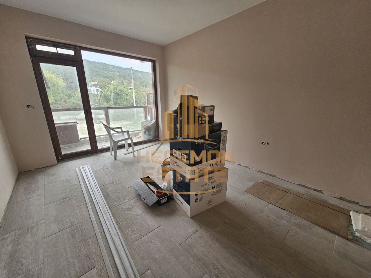 Продава се Четиристаен апартамент в Балчик - 209 кв.м за 1242 €/кв.м - Снимка #9