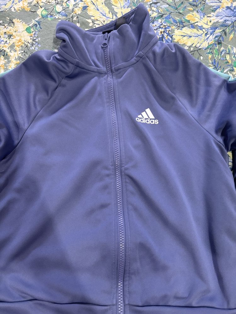 ADIDAS SPORTSWEAR Essentials  xs (32)