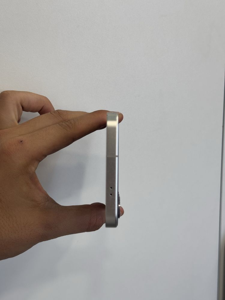 Продавам Samsung S24 PLUS 256GB