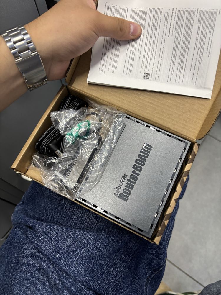 Маршрутизатор Mikrotik Hex S RB760iGS - новый