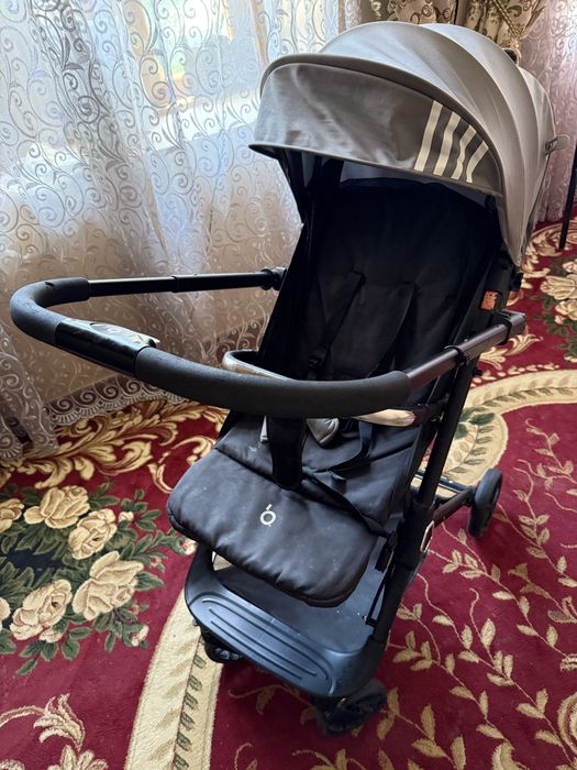 коляска сотилади