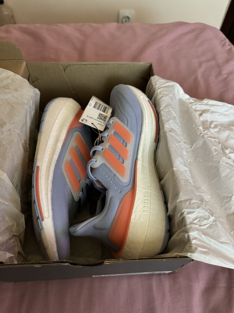 Adidas Ultraboost Light W HQ6347 marimea 40 2/3