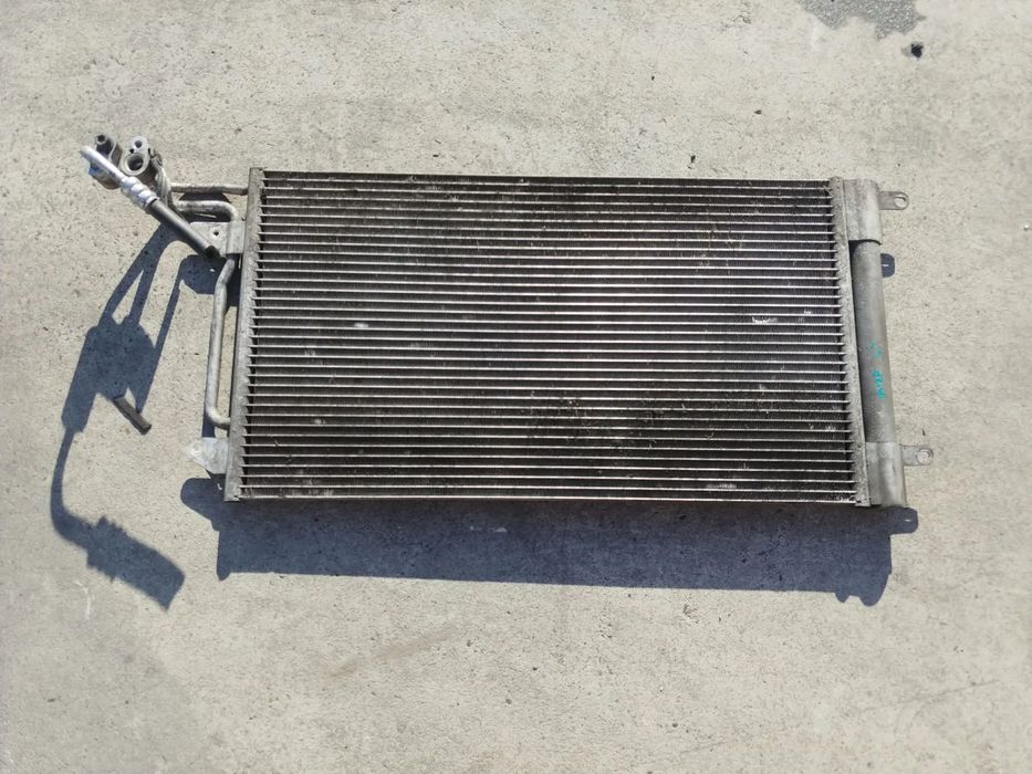 radiator clima ac 1.4 tdi  seat ibiza 6j vw polo 6r  6r0820411d