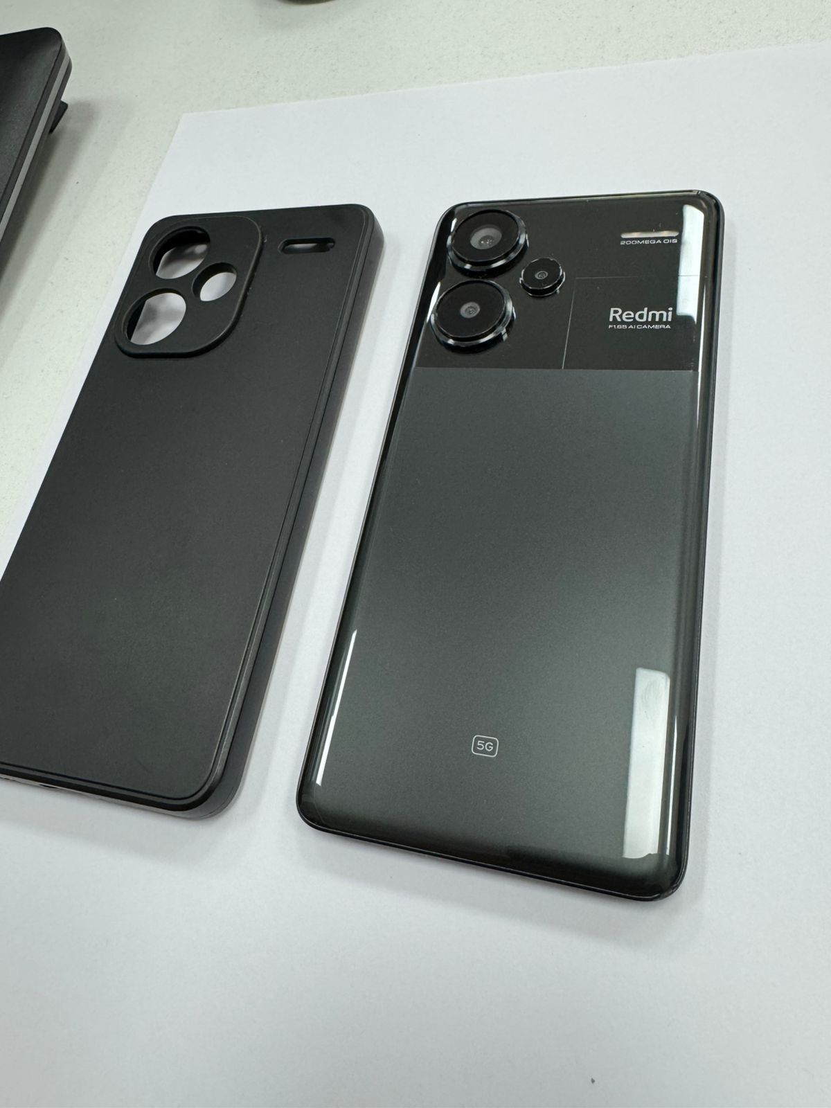 Xiaomi Redmi note 13 pro plus