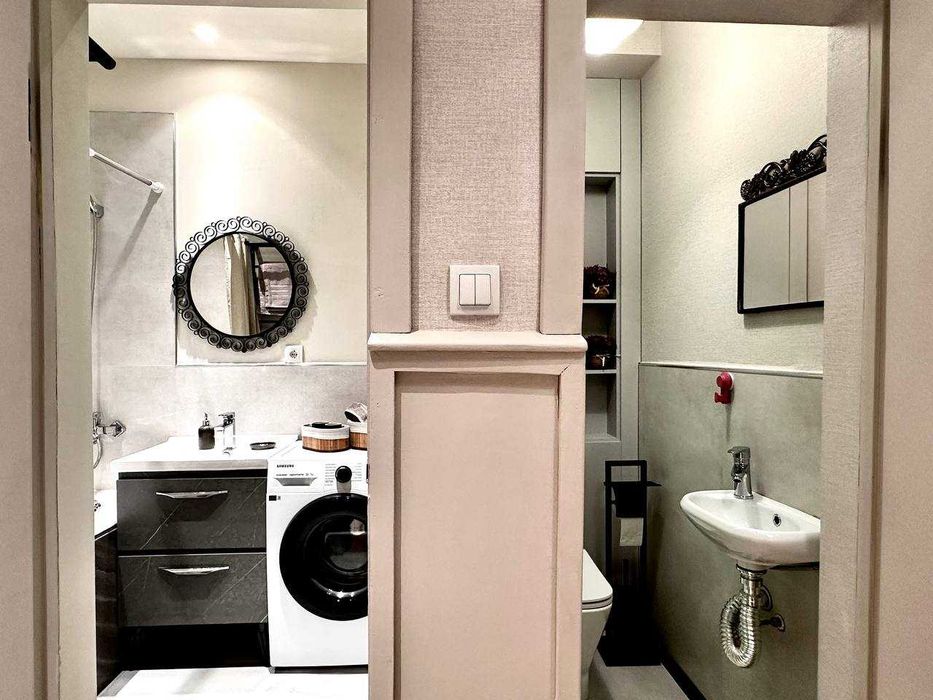 Срочно сдам кв 2/2/8 на Максим Горьком ор метро БИЙ 441*