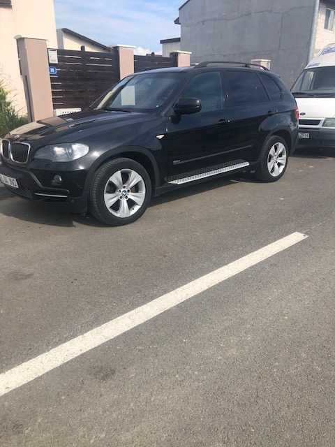 Vand bmw x5,2008,motorina,stare perfecta,negru ,full option