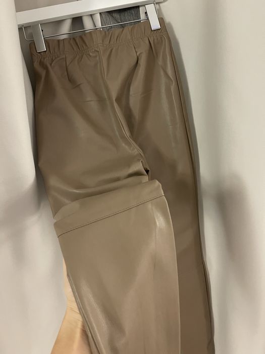 Кожен панталон H&M Капучино