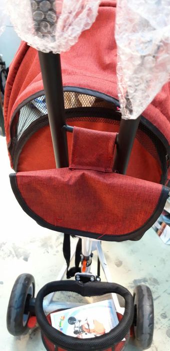 Tricicleta. Acoperis retractabil. Portbagaj. Geanta. Maner. Sigilat!