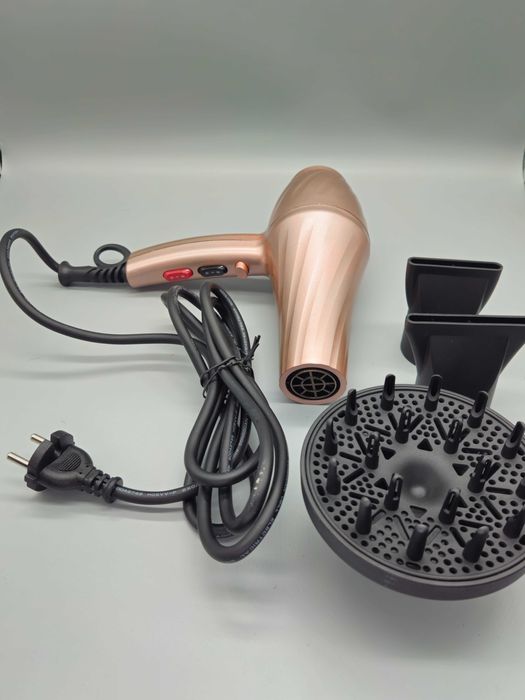 Професионален сешоар с дифузер и 2 концентраторни дюзи –розово злато