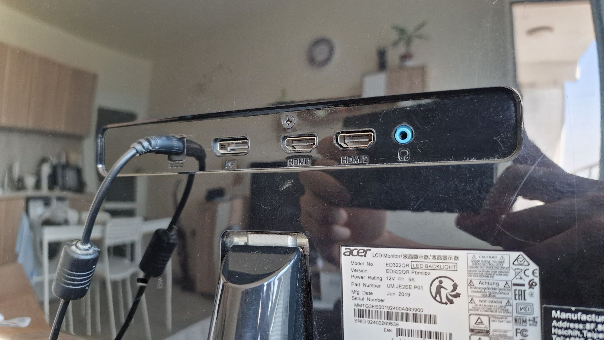 Acer 31.5" 144hz curved 1080p LCD Freesync