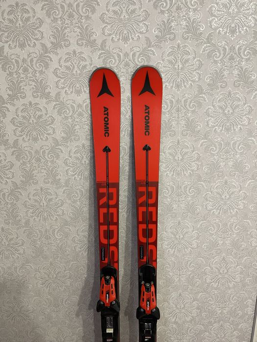 Schiuri 177 cm atomic rester g9  skiuri g9