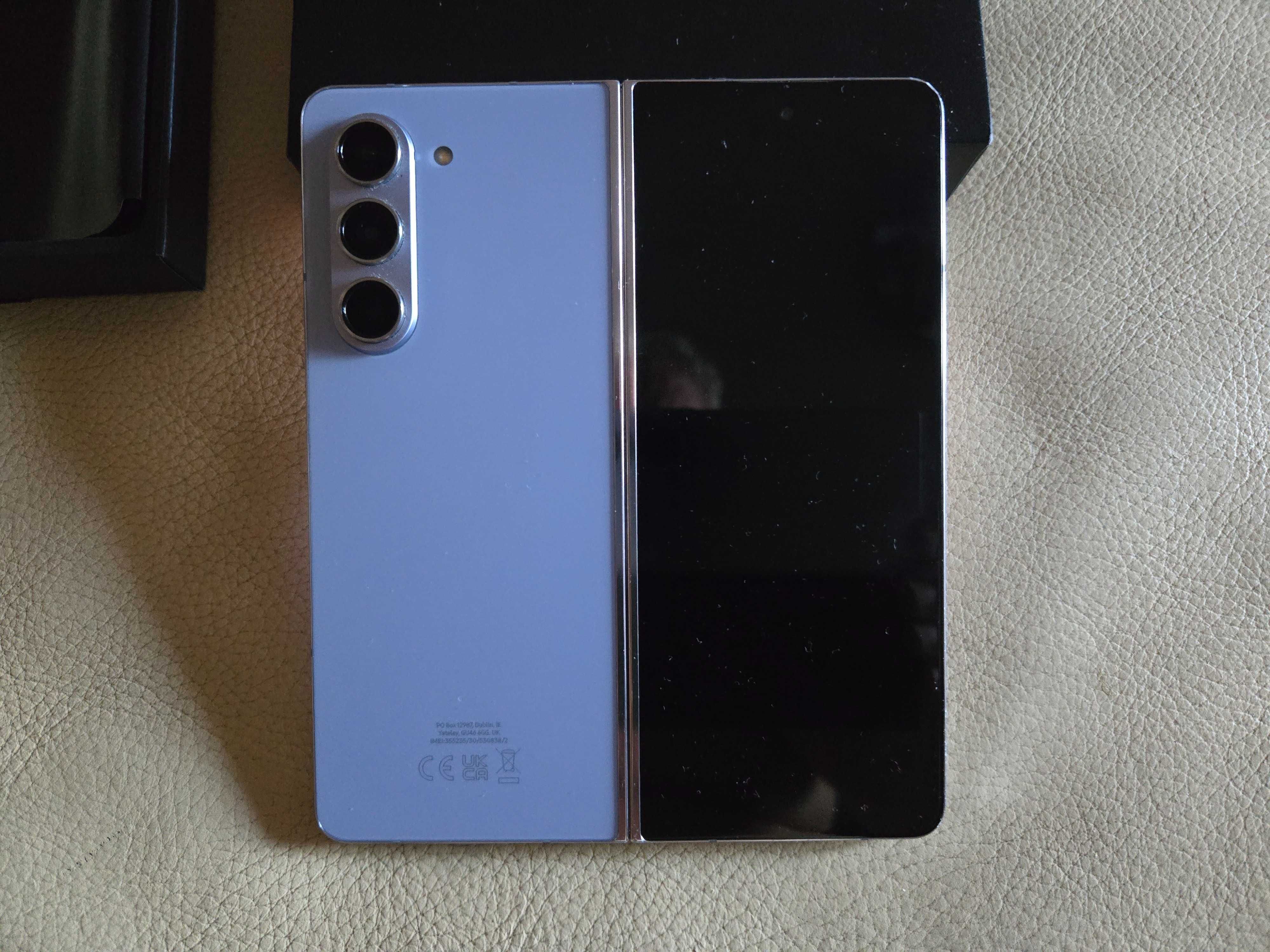 Продавам Смартфон Samsung Galaxy Fold 5 Blue 512 GB