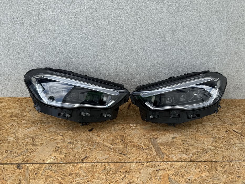 SET Far stanga dreapta Mercedes GLA H247 Full LED MULTIBEAM Originale