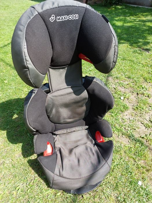 Vând scaun auto copii ajustabil Maxi cosi