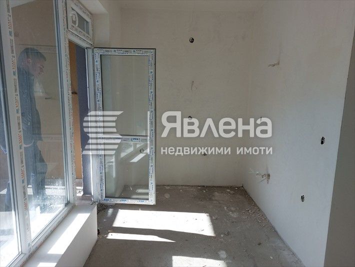 Продава се Двустаен апартамент в Приморско - 72 кв.м за 1223 €/кв.м - Снимка #2
