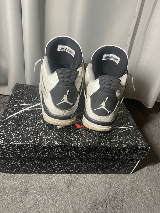 Jordan 4 military black