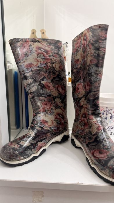 Продам резиные сапоги