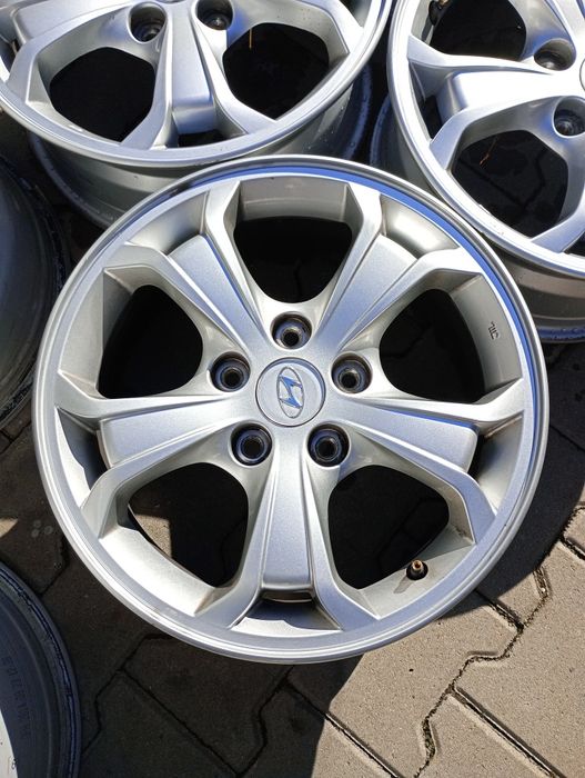 4 jante5x114,3 R16 originale Hyundai santa Fe  I30,I40,ix35,sonata,