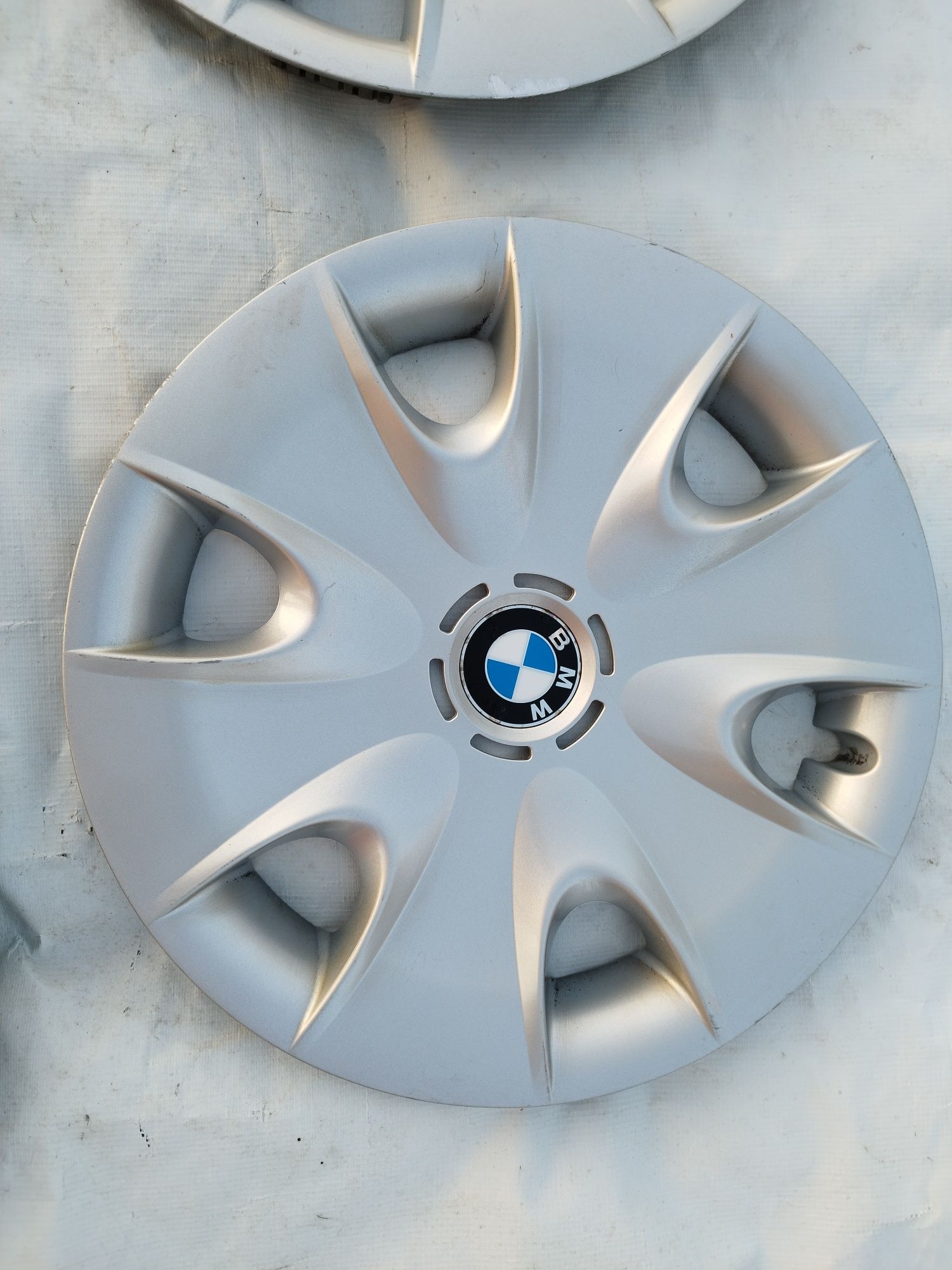 Оригинални тасове за BMW 16"