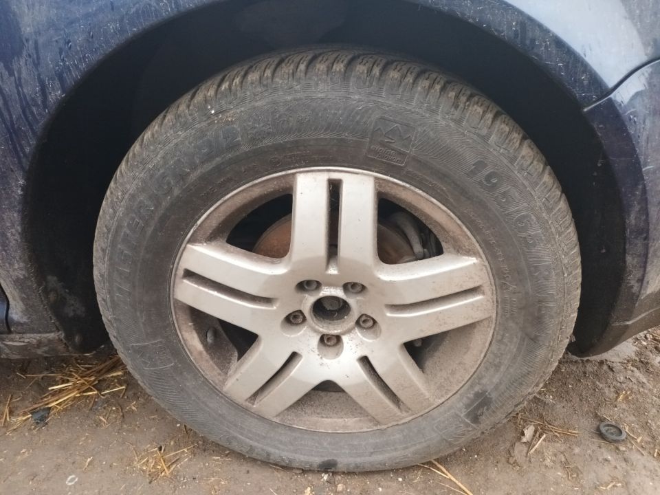 Dezmembrari  VW GOLF 4  1997  > 2006 1.4 16V Benzina