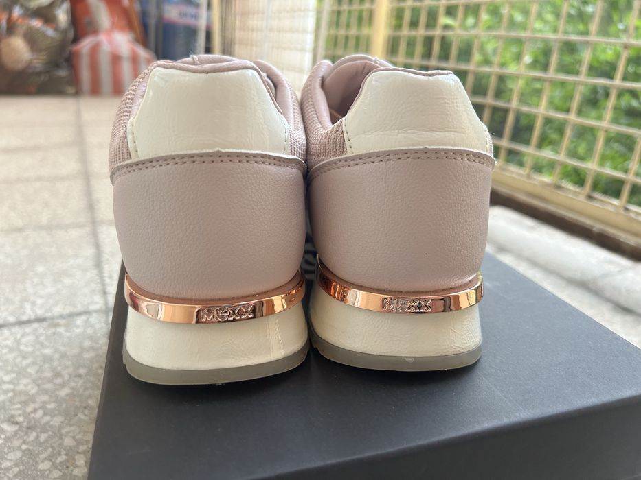 Обувки MEXX, розови