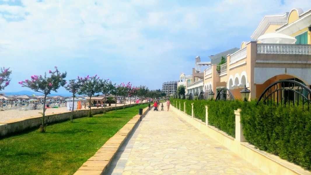 Дава се под наем Двустаен апартамент в Поморие - 60 кв.м за 450 € - Снимка #12