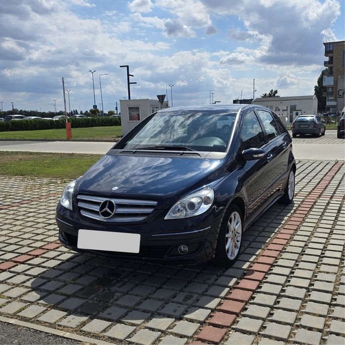 Vand Mercedes-Benz B170