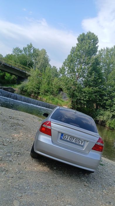 Vând sau schimb Chevrolet aveo