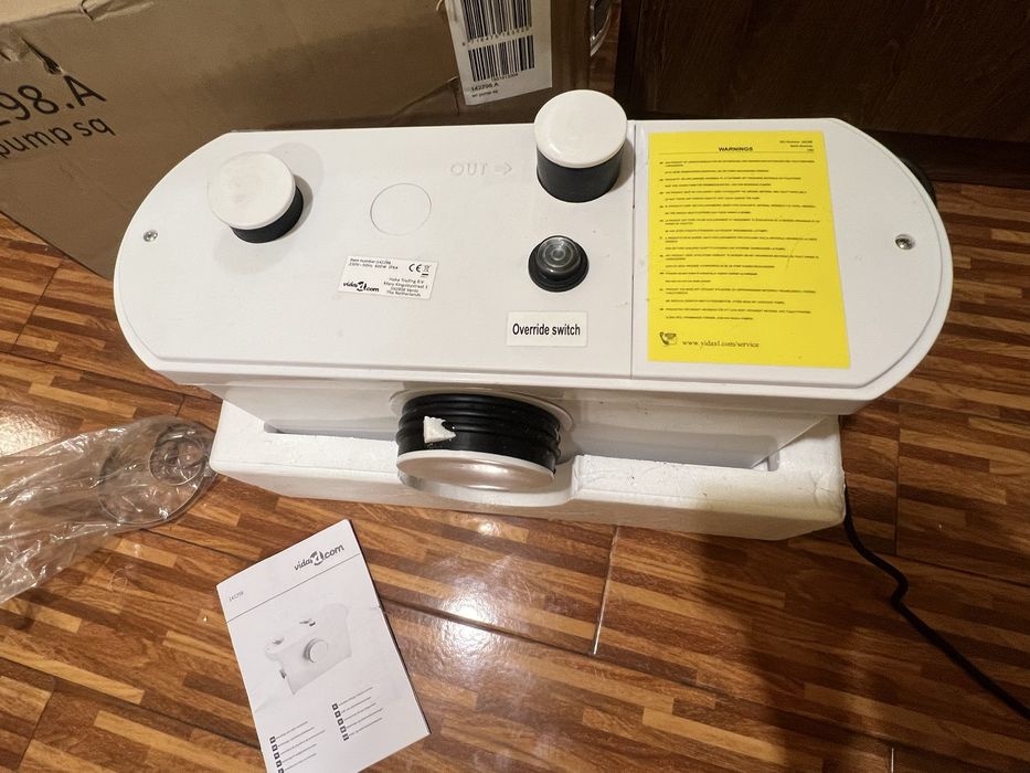 Pompa WC cu tocător, evacuare verticală 7m, 600W, 140l/minur