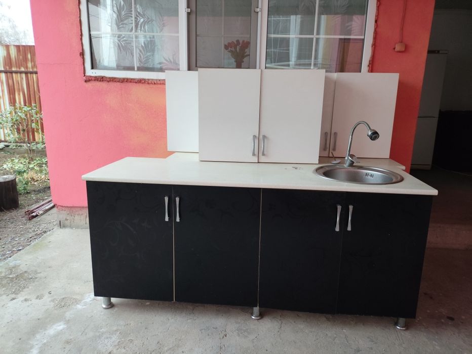 Кухонный гарнитур продам