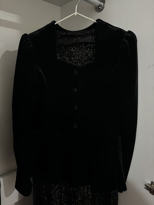 Двойка с юбкой.