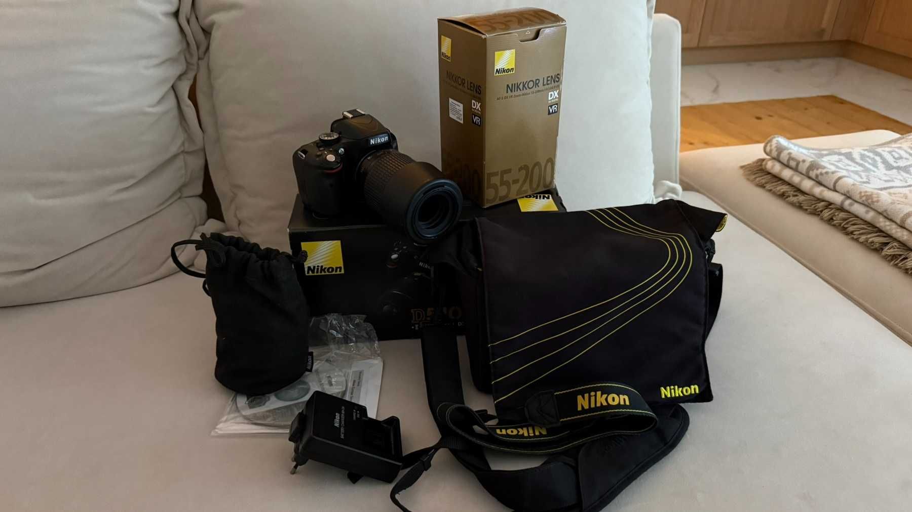 Nikon D5100 + обектив 18-55мм (китов) + обектив 55-200мм + аксесоари