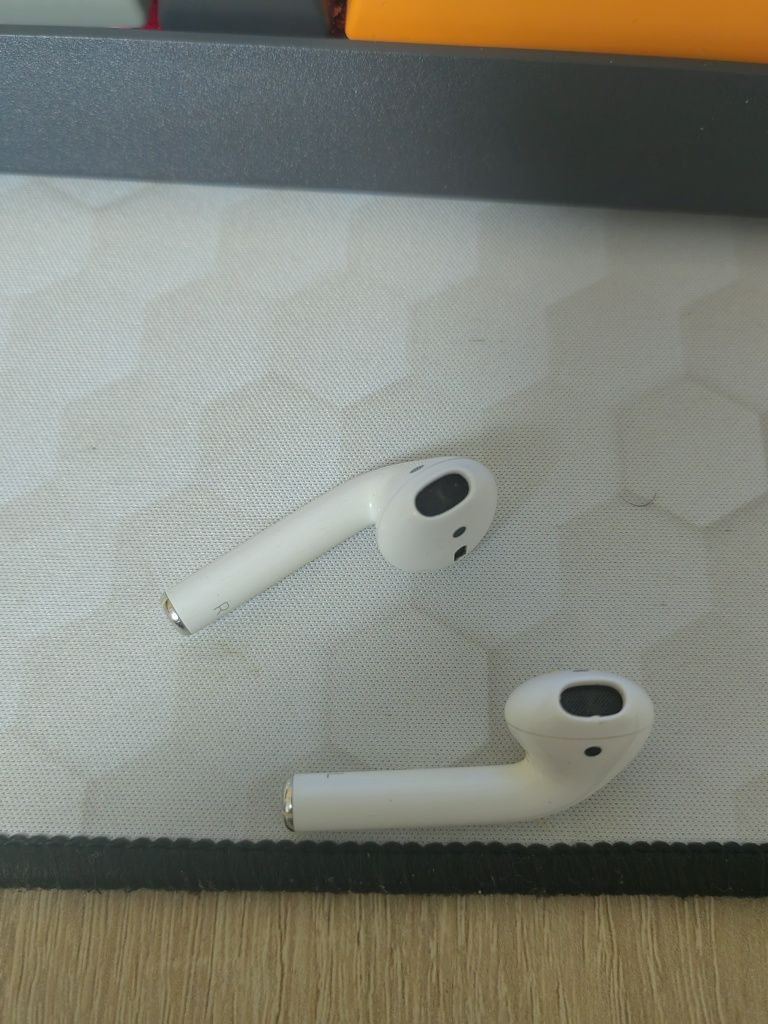 Airpods gen 1 A1602