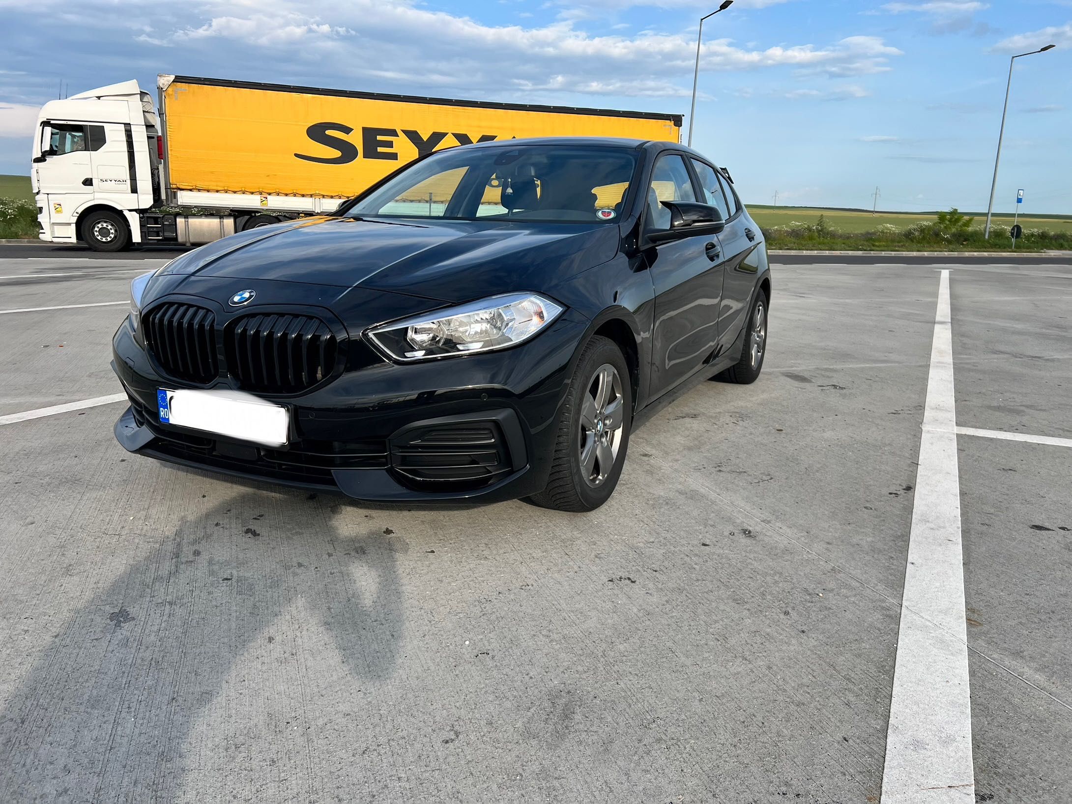 Bmw serie 1 an 2021 / 100.000km