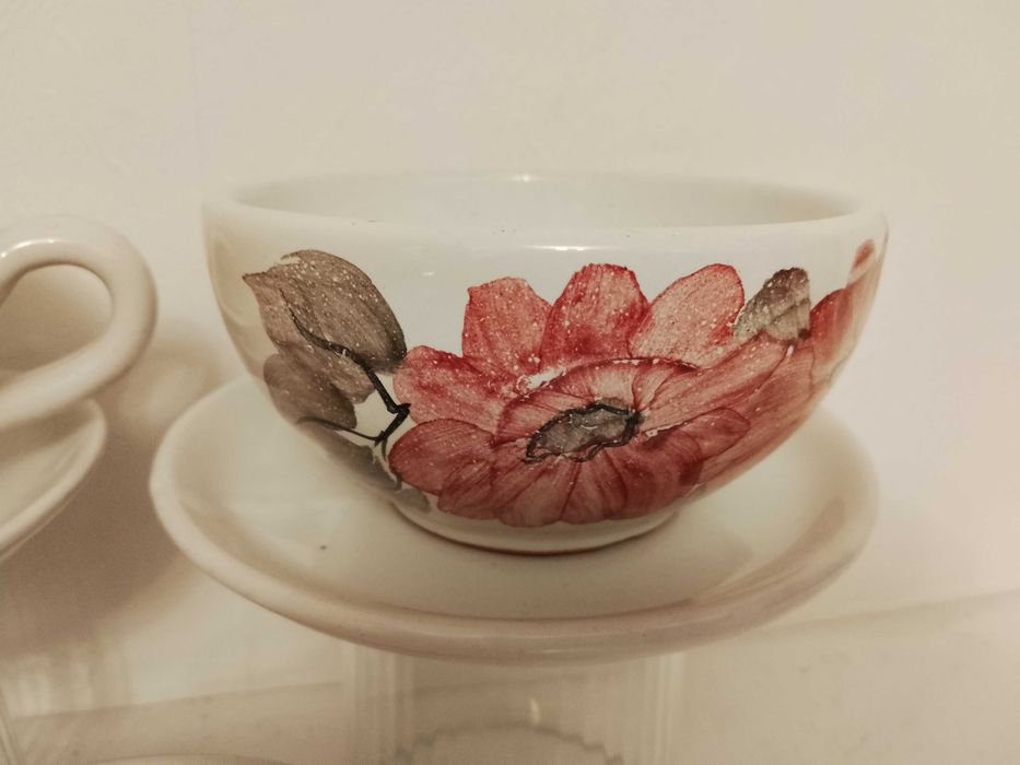 Сервиз за чай и кафе.Отличен за подарък.