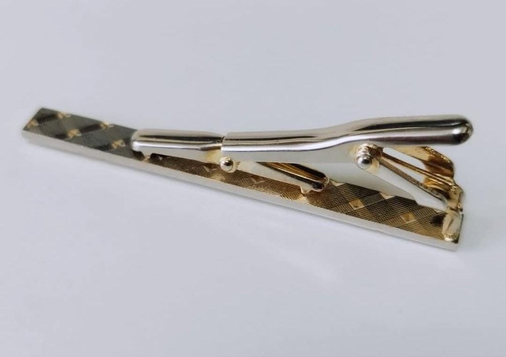 Vechi ac de cravata placat cu argint