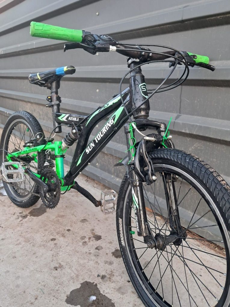 Vând bicicleta Sun Touring