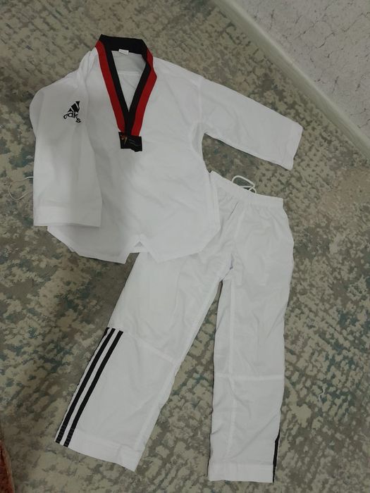 Кимоно для тейквандо