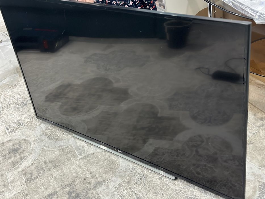 Продам SONY телевизор 48 диагональ