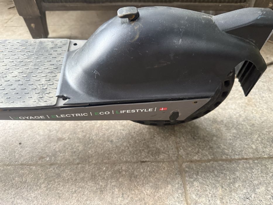 Trotineta electrica VEEL nu bicicleta