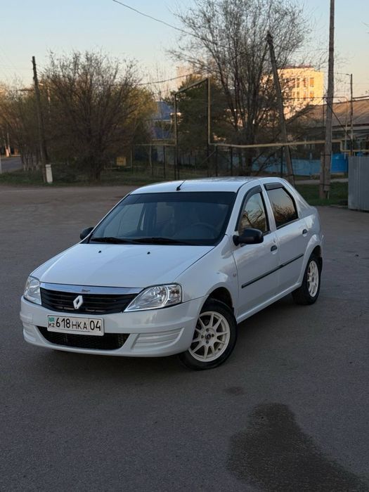Продается рено логан 2011 года