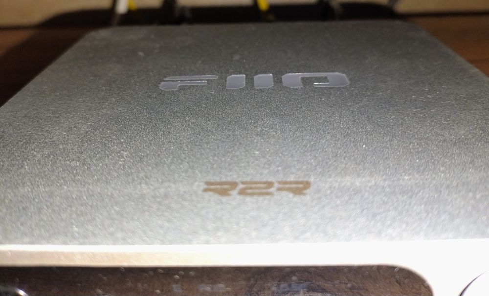 Fiio K11 R2R dac  argintiu.