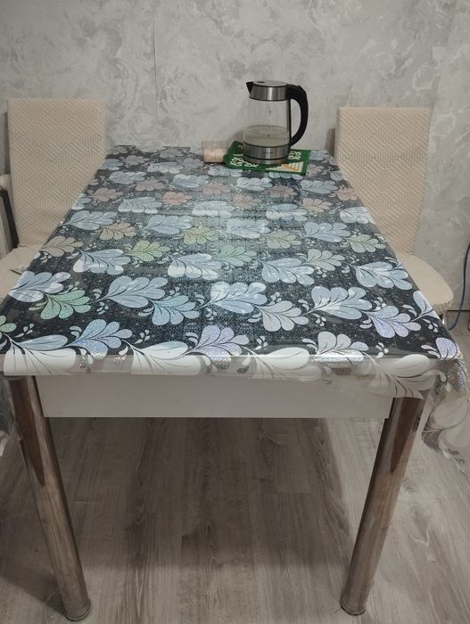 Продам стол со стульями