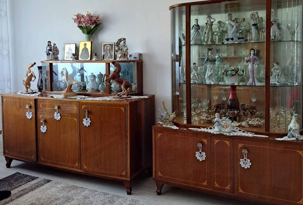 Mobila vinted in perfecta stare