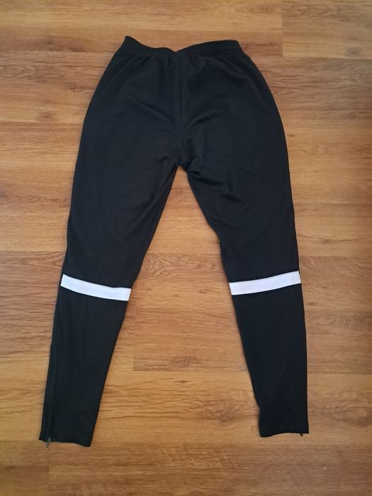 Анцуг Nike размер S