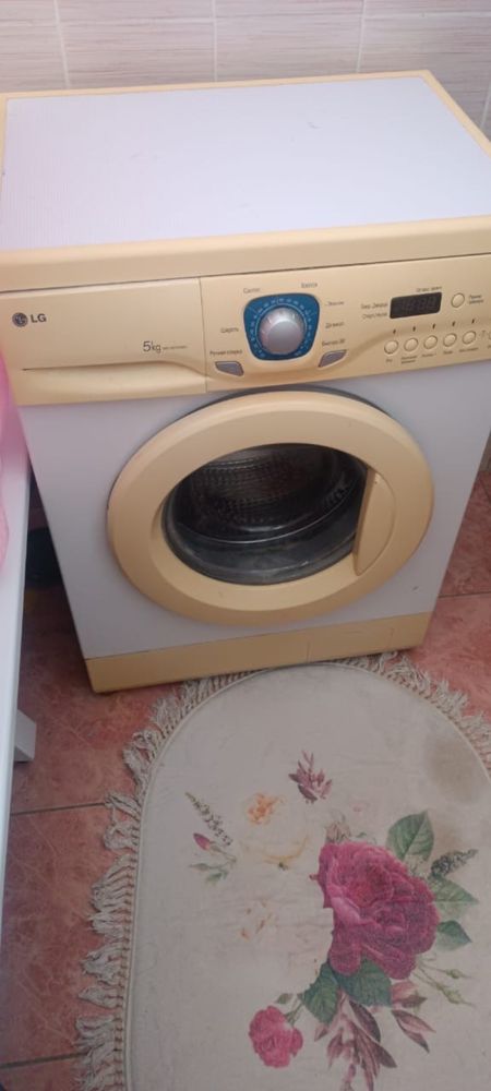 Продам срочно стиральную машину
